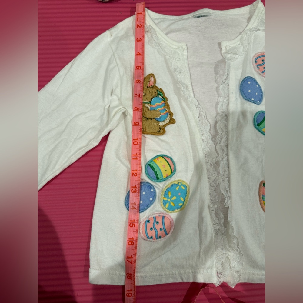 Pristine Handmade Vintage Easter Appliqué Cardigan Heirloom Fits Girls 5–6 - Picture 6 of 7
